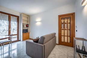 YD quiet apt Leopolda with parking